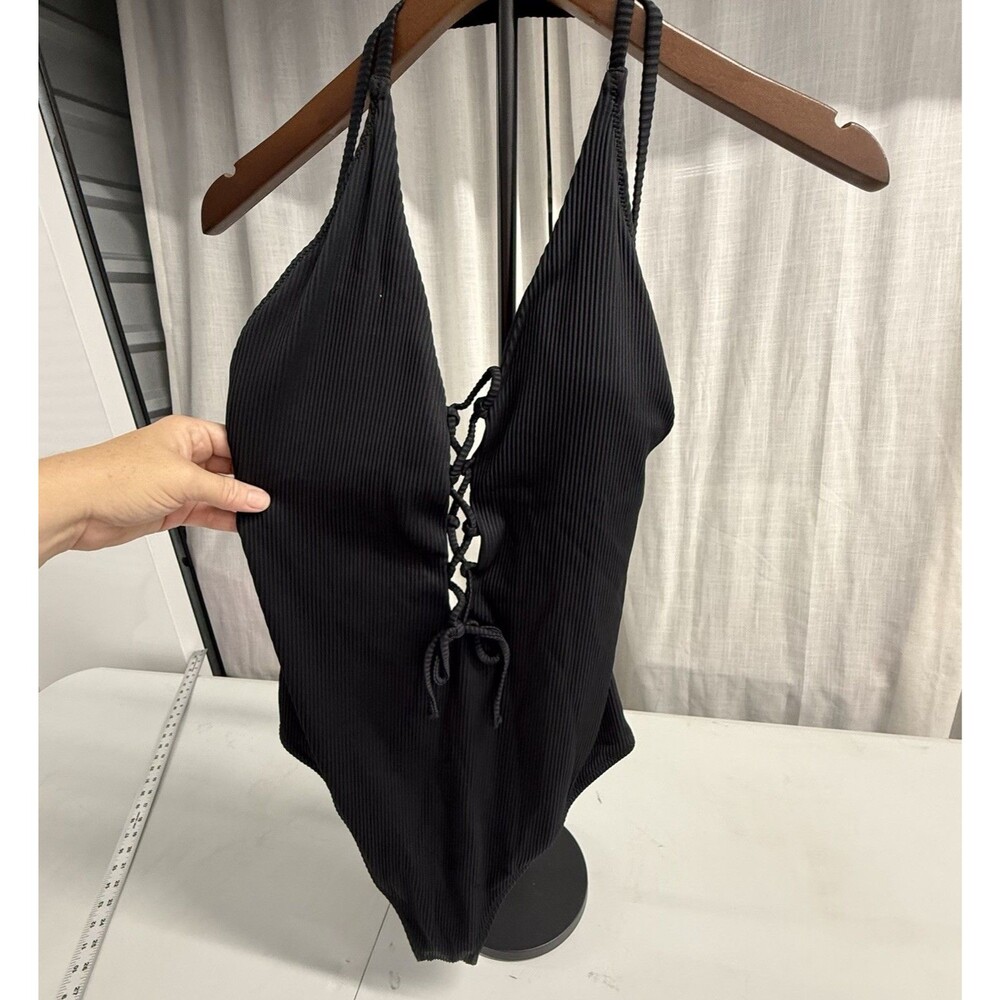 Cupshe Black Ribbed Lace Up V Neck One Piece Swimsuit NWT Bikini Size XXL